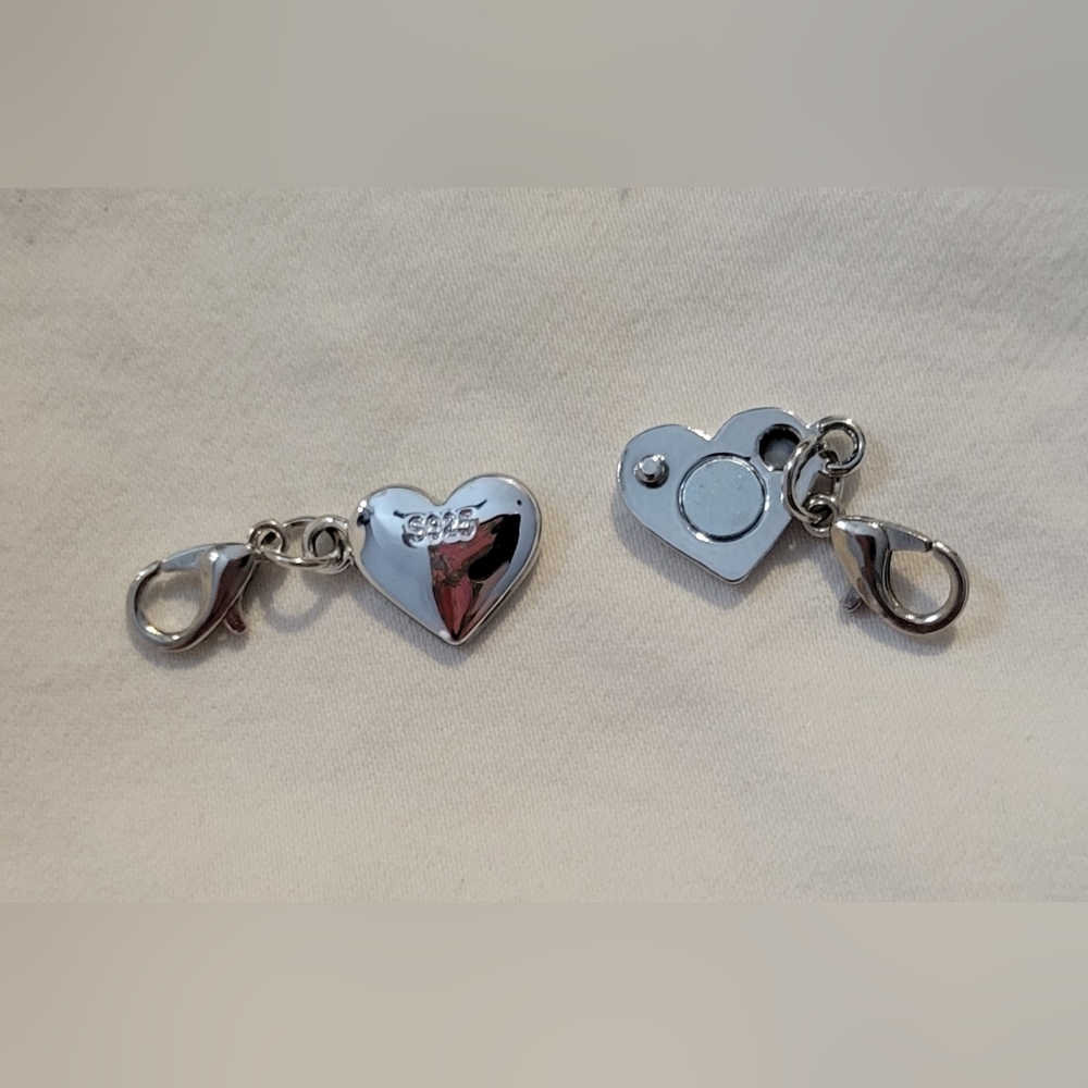NWT Magnetic Silver Heart Clasp For Necklace Or Bracelet. Stop struggling.
